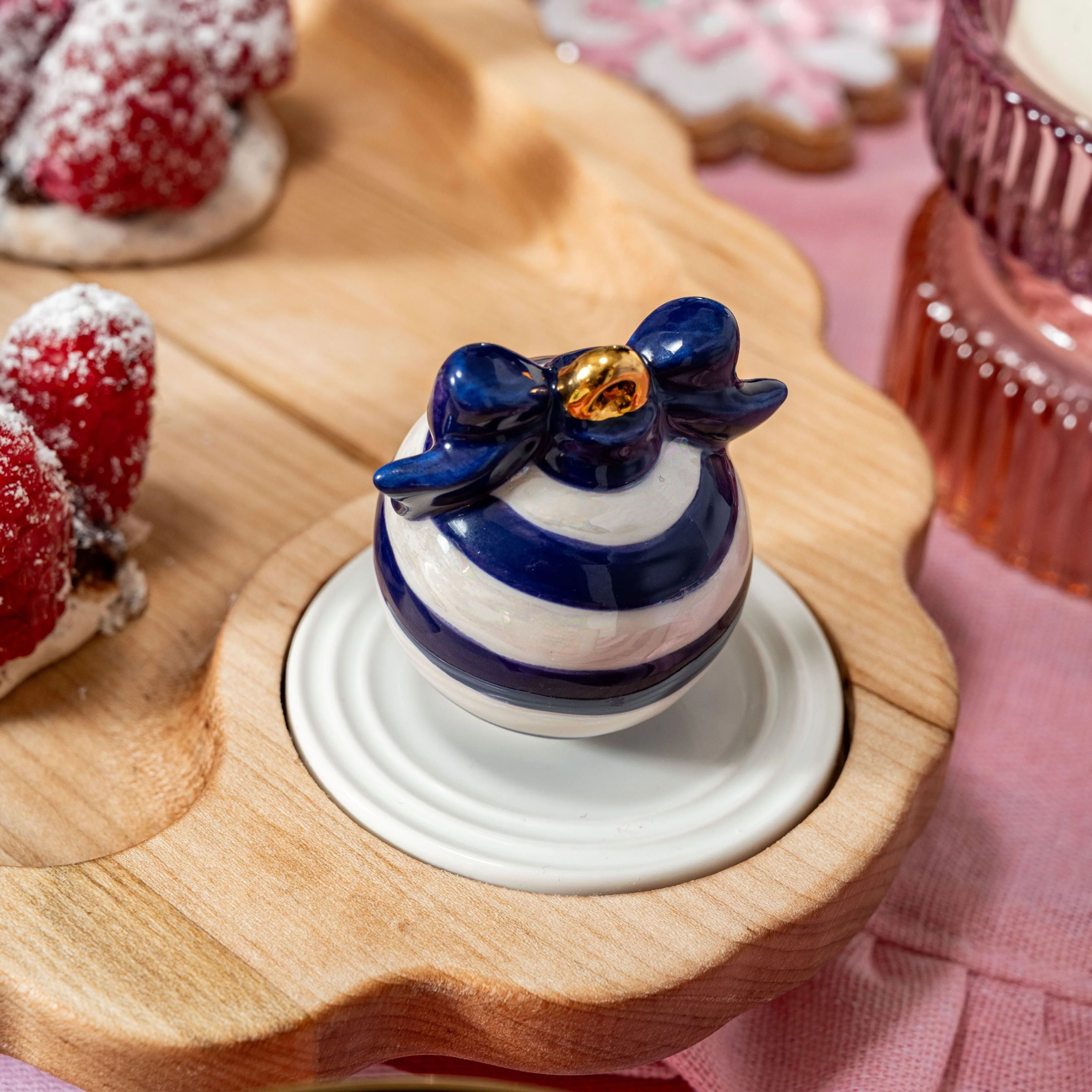 deck the halls – blue - Image 3